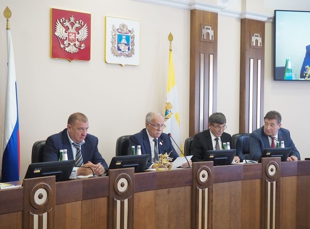 Избраны заместители председателя краевого парламента