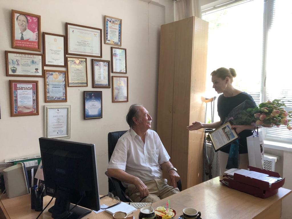 Поздравление с праздником спортивного журналиста