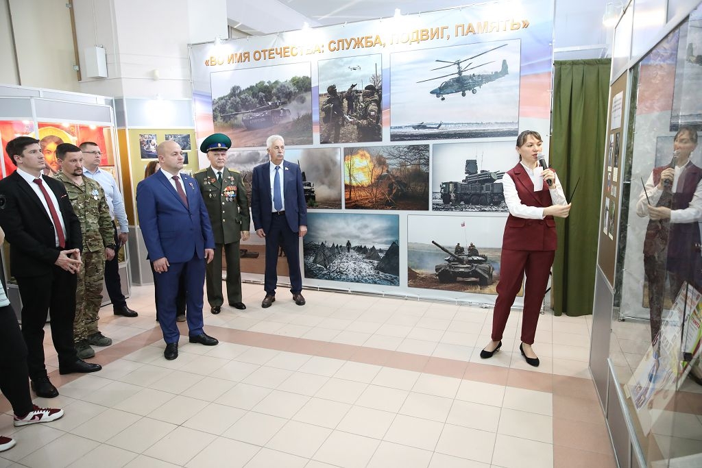 Депутаты Думы Ставропольского края стали участниками открытия выставки «Во имя Отечества: служба, подвиг, память»