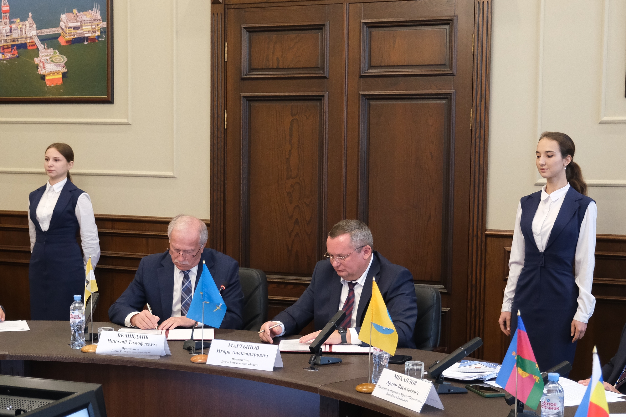 Дума Ставропольского края заключила соглашение о межпарламентском сотрудничестве с Астраханской областью