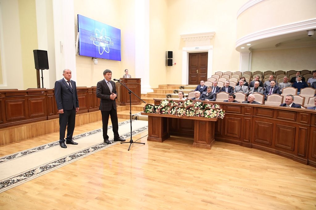 Энергетики принимают поздравления