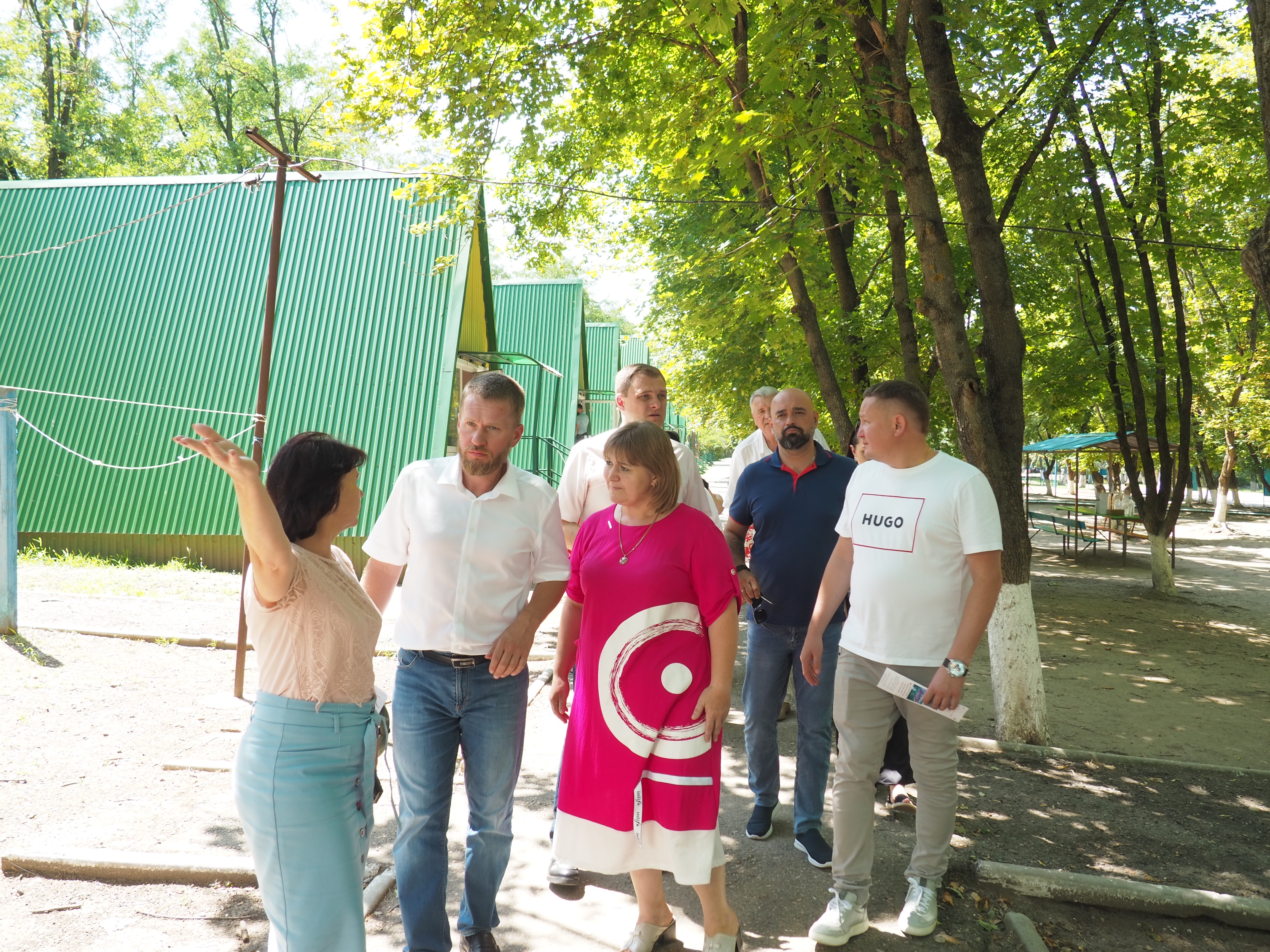 Краевые законодатели ознакомились с организацией отдыха и оздоровления детей в загородных детских лагерях