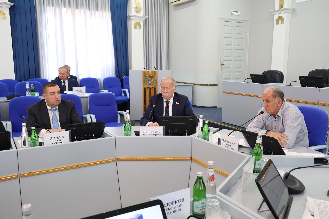 Вопросы совершенствования законодательства в области обращения с безнадзорными животными обсуждены в краевой Думе