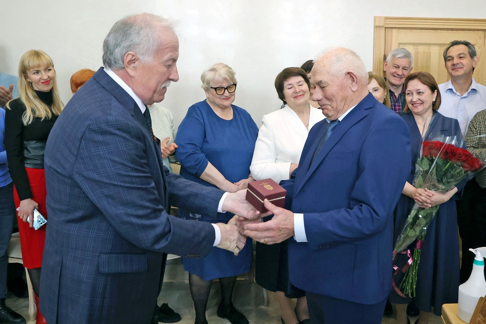 Николай Великдань поздравил с юбилеем представителей трудовой династии Ставрополья