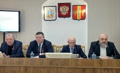 Анатолий Жданов принял участие в публичных слушаниях