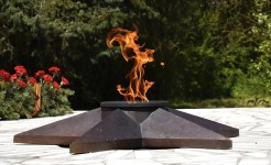 В селе Ростовановском Курского округа зажгли Вечный огонь