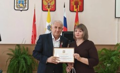 Игорь Андрющенко поздравил муниципальных служащих Туркменского района