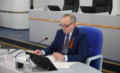 Безопасность на дорогах в летний период и на водных объектах обсудили в профильном комитете Думы края