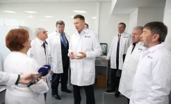 Члены Совета Федерации и краевые депутаты посетили Геномный центр СКФУ