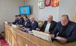 Анатолий Жданов принял участие в заседании Совета депутатов Новоалександровского муниципального округа