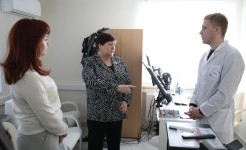 Краевые законодатели изучили работу центра реабилитации в Ставрополе