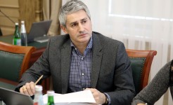 Заместитель председателя комитета Думы Ставропольского края по экономическому развитию и собственности Игорь Лавров принял участие в заседании межведомственной комиссии