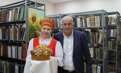 Игорь Андрющенко принял участие в открытии обновлённой библиотеки в Летней Ставке