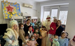 Валентина Муравьева поздравила детей с наступающими новогодними праздниками