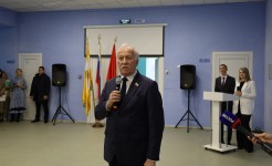 Николай Великдань принял участие в открытии капитально отремонтированной школы в поселке Советское Руно