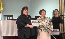 Любовь Хенкина поздравила коллектив краевого противотуберкулезного диспансера с 90-летним юбилеем