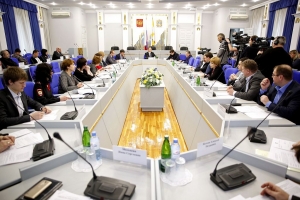 Депутаты краевой Думы обсудили возможность ограничения продажи алкогольных напитков в заведениях общественного питания