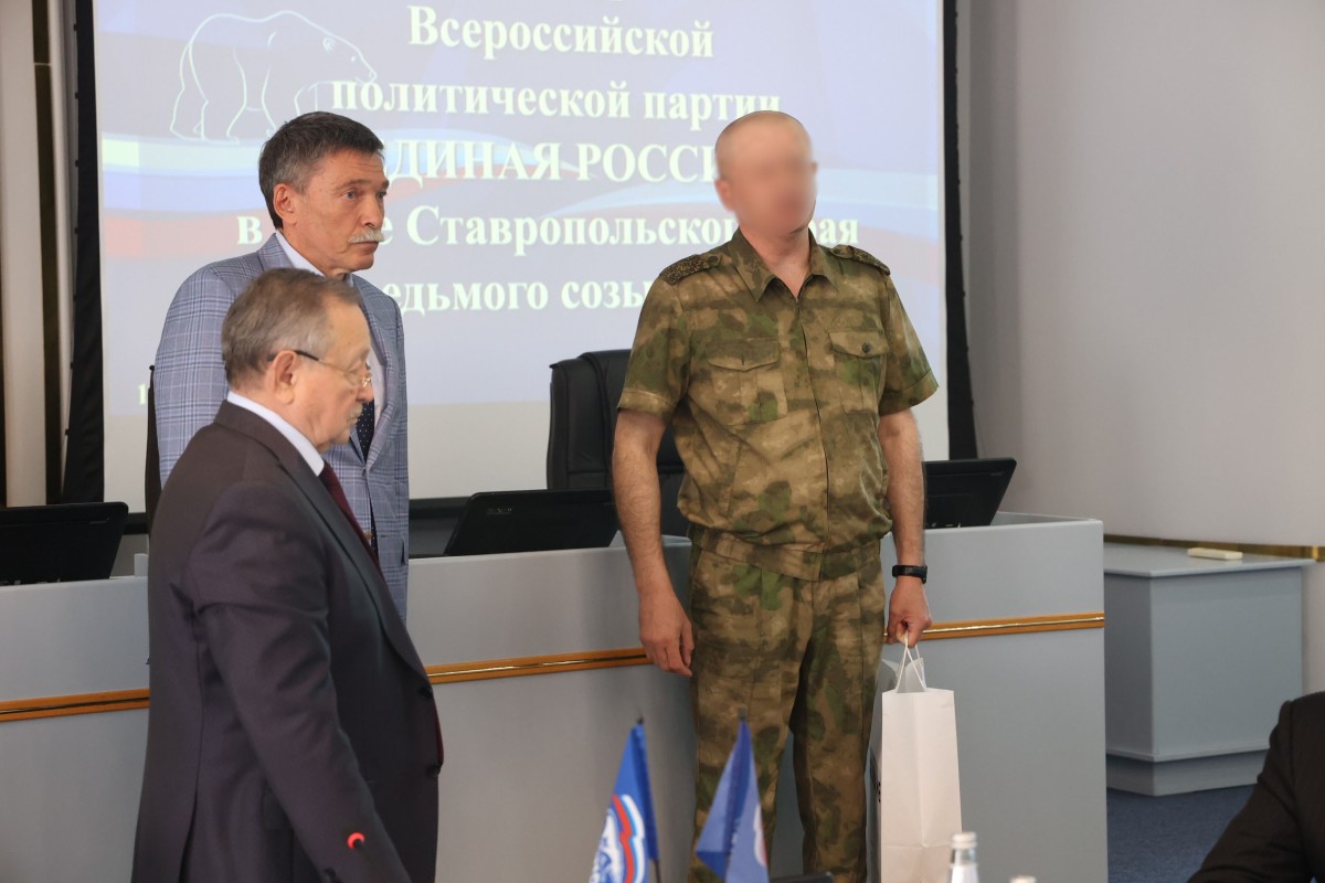 Депутаты краевой Думы передали гуманитарный груз подшефному воинскому подразделению