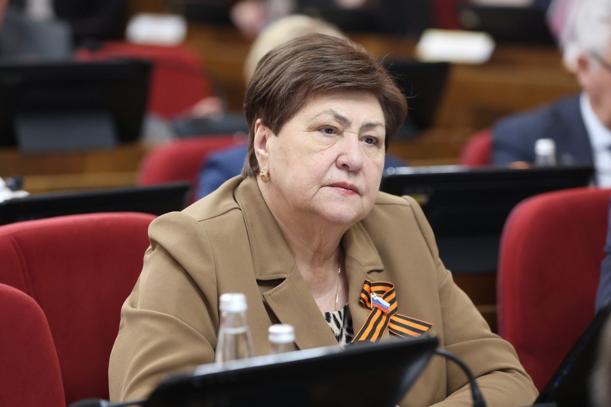 Депутаты Думы Ставрополья приняли дополнительные меры поддержки медицинских кадров